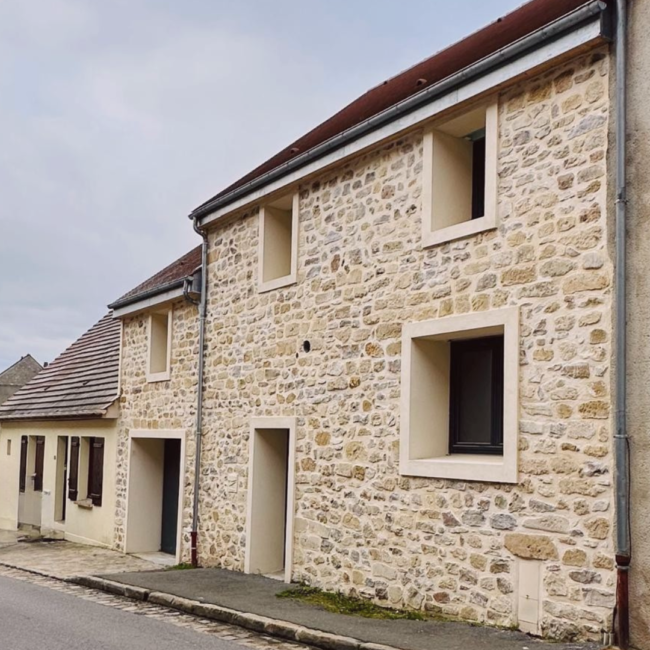 Démolition et construction d’une maison en Euromac avec façade en pierre à Cormeilles-en-Vexin (95)