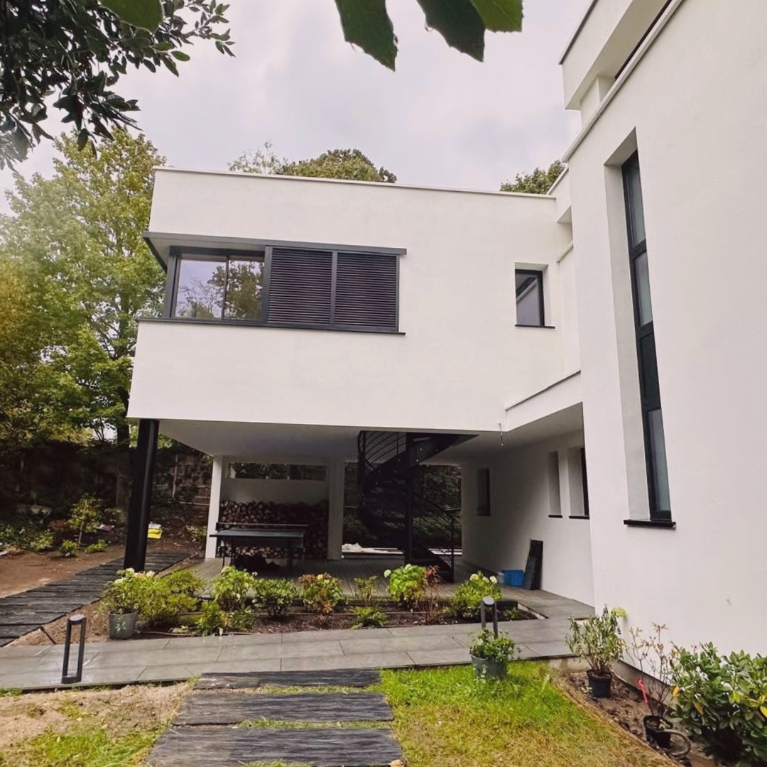 Extension en surélévation, aménagements extérieurs et espace bien-être à Rueil-Malmaison (92)